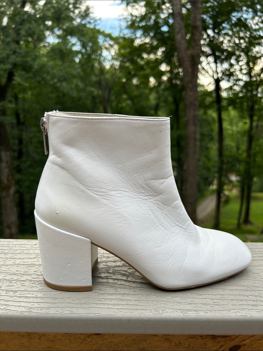 Stuart Weitzman White Leather Ankle Boots Size 6 Block Heel Back Zip
